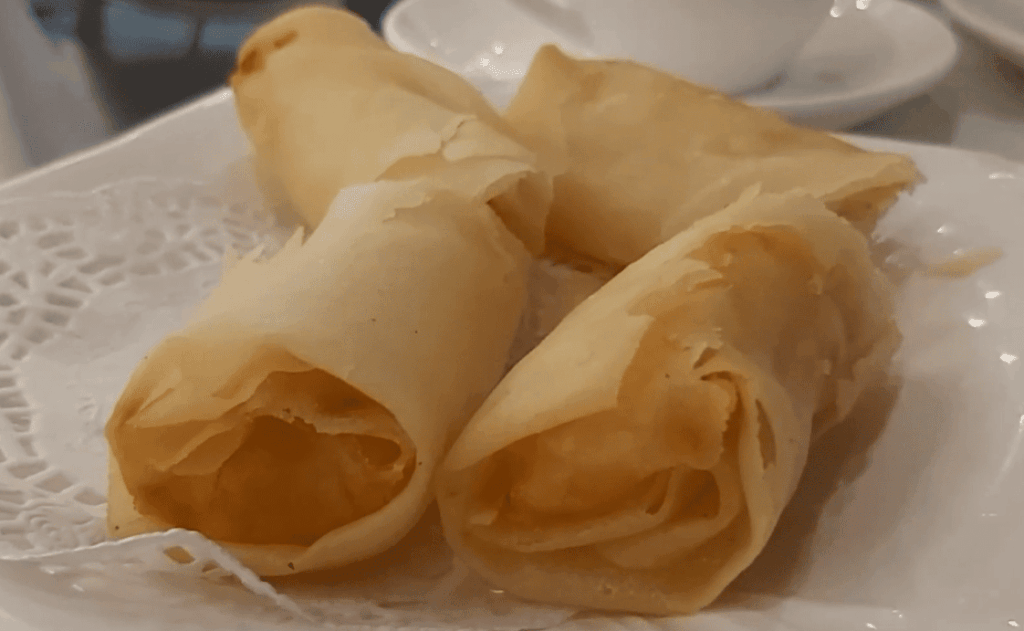 Introduction to Egg Rolls and Their Nutritional Appeal
