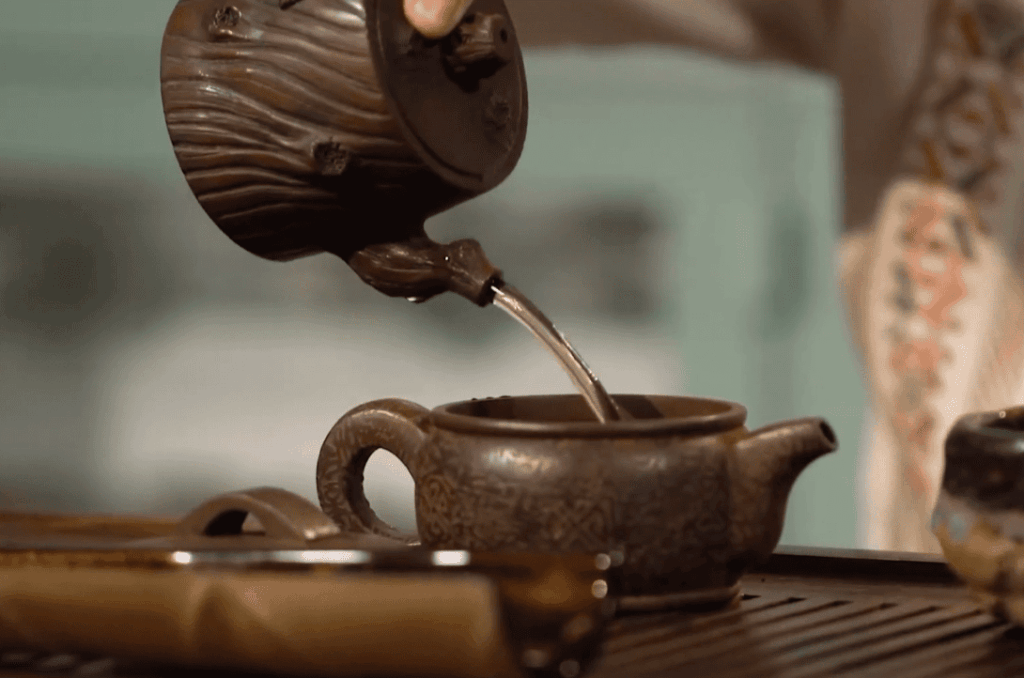 Decoding the Taste: Why Chinese Restaurant Tea Tastes So Good