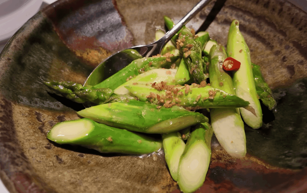 Spotlight on excellent cuisine chinese food restaurant Features